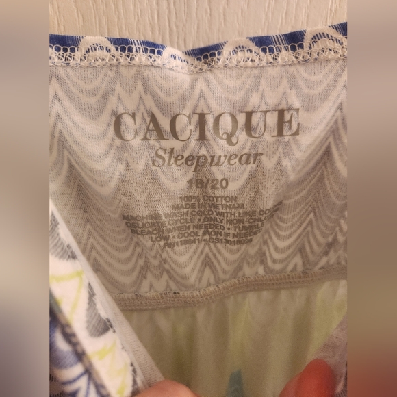 NWT Cacique Multicolor Zigzag Pattern Sleepwear Chemise Size 18/20 - Picture 5 of 5